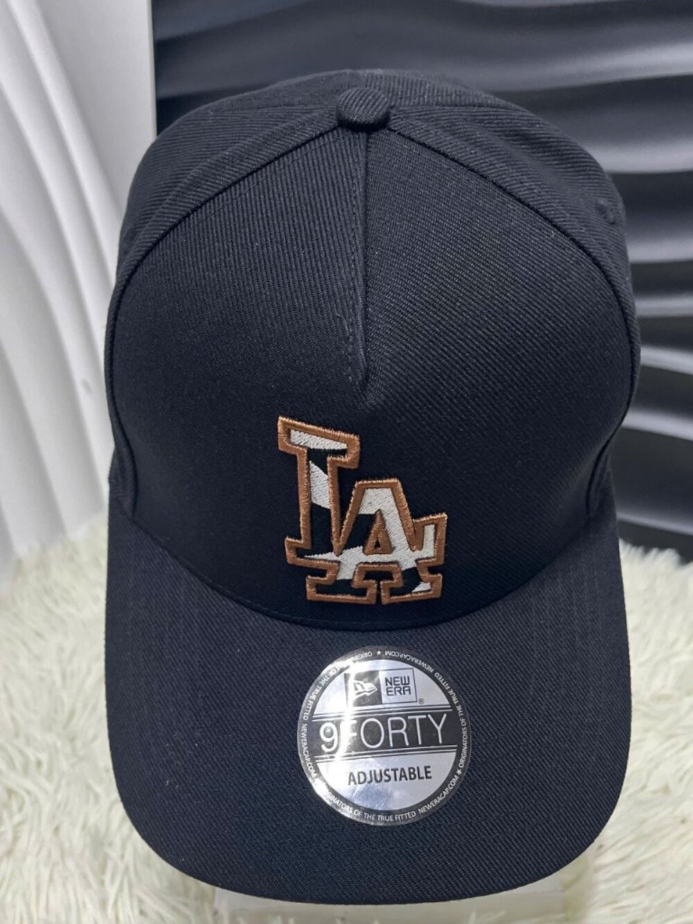 LA Black Embroidered Baseball Cap Patch Logo Adjustable Streetwear Hat